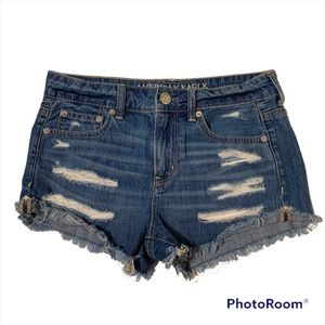 American Eagle Tomgirl Shortie Jean Shorts Mid Rise Distressed Raw Hem Size 2